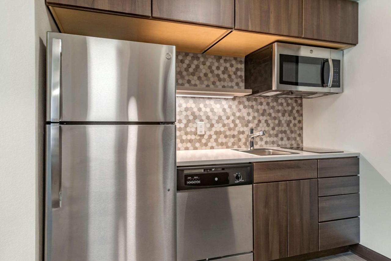 Mainstay Suites Waukee-West Des Moines מראה חיצוני תמונה