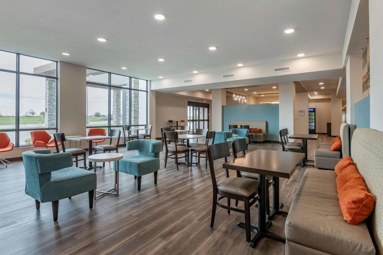 Mainstay Suites Waukee-West Des Moines מראה חיצוני תמונה